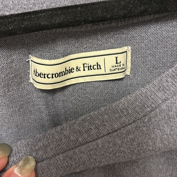 Abercrombie and Fitch Soft Graphic T-Shirt - Picture 3 of 4